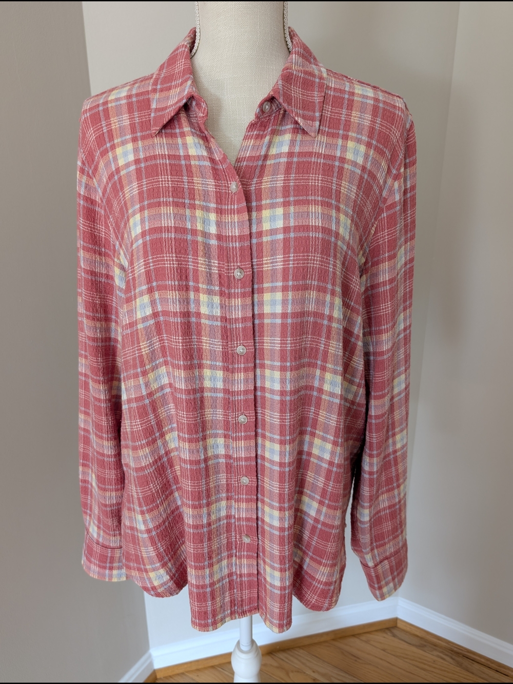 Universal Thread Pink Plaid Button-Down Shirt
